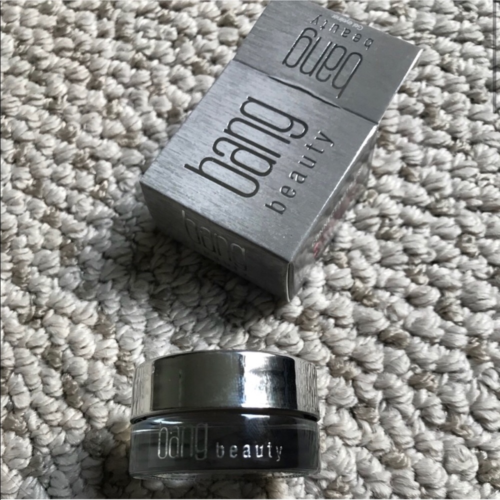 Bang Beauty Silver Eyeliner